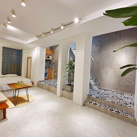 20X19 Apartment Ханой Екстериор снимка
