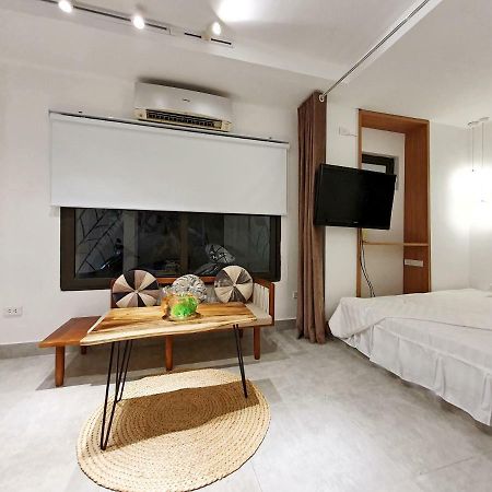 20X19 Apartment Ханой Екстериор снимка
