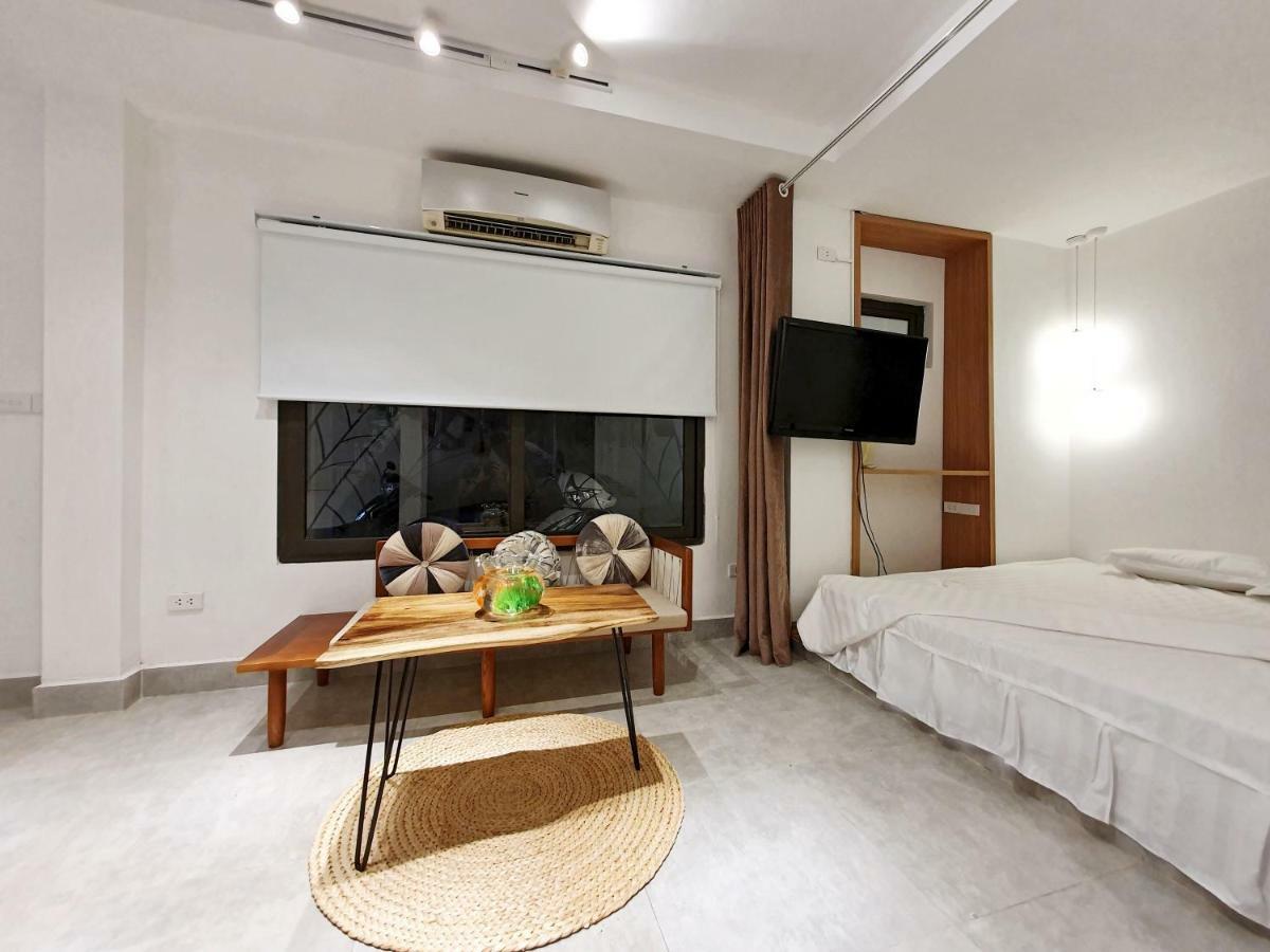 20X19 Apartment Ханой Екстериор снимка