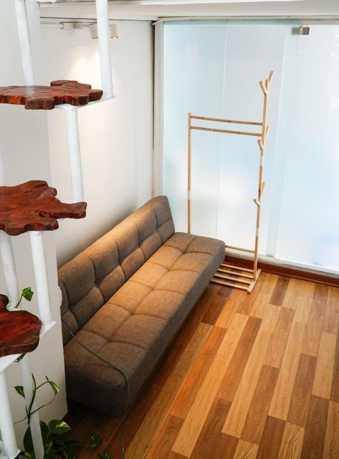 20X19 Apartment Ханой Екстериор снимка